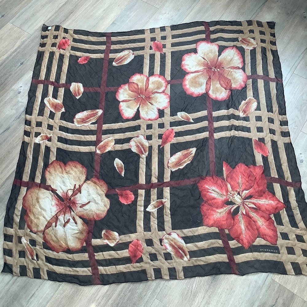Burberry Large Red Floral 100% Silk